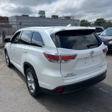 More photos of 2016 Toyota Highlander Limited at 101 Motors, NJ