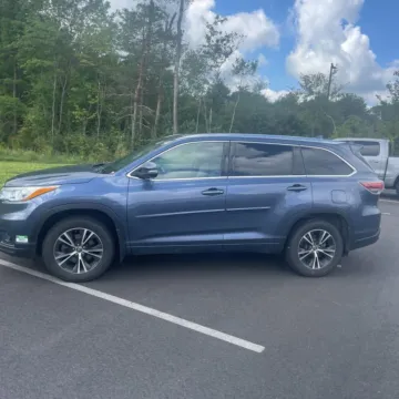 Another view of 2016 Toyota Highlander XLE for sale in Carlstadt, NJ at 101 Motors