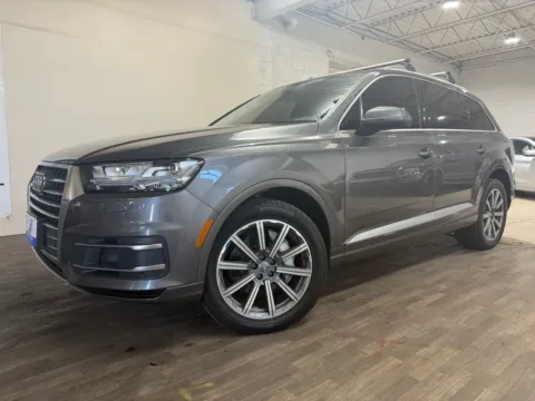 Photos of 2018 Audi Q7 3.0T quattro Prestige for sale in Carlstadt, NJ at 101 Motors