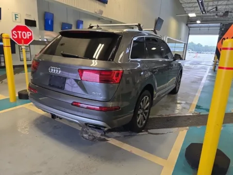 More photos of 2018 Audi Q7 3.0T quattro Prestige at 101 Motors, NJ