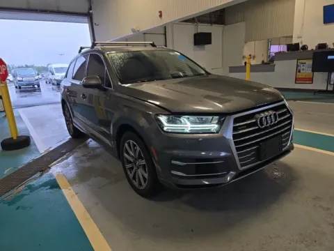 More photos of 2018 Audi Q7 3.0T quattro Prestige at 101 Motors, NJ