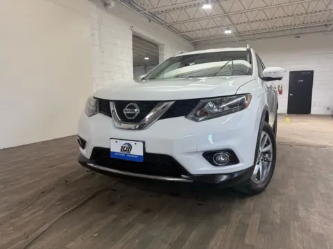 White 2015 Nissan Rogue SL for sale in Carlstadt, NJ