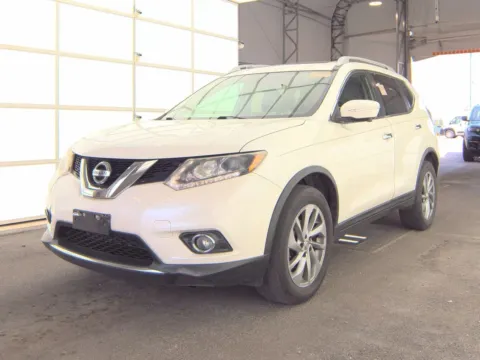White 2015 Nissan Rogue SL for sale in Carlstadt, NJ