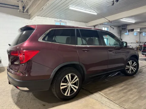 More photos of 2017 Honda Pilot EX-L w/Navi at 101 Motors, NJ