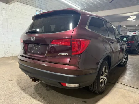 More photos of 2017 Honda Pilot EX-L w/Navi at 101 Motors, NJ