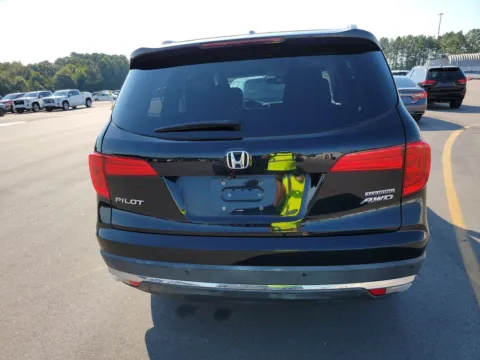 Another view of 2017 Honda Pilot Touring for sale in Carlstadt, NJ at 101 Motors