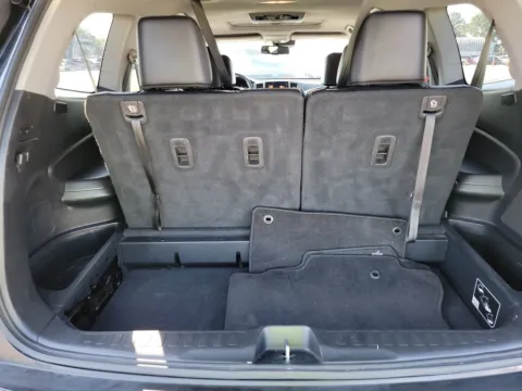 More photos of 2017 Honda Pilot Touring at 101 Motors, NJ