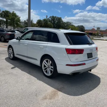 More photos of 2017 Audi Q7 3.0T quattro Prestige at 101 Motors, NJ