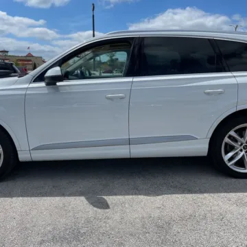 More photos of 2017 Audi Q7 3.0T quattro Prestige at 101 Motors, NJ