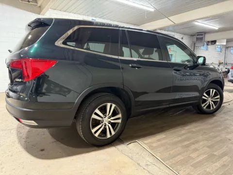 More photos of 2017 Honda Pilot EX-L at 101 Motors, NJ