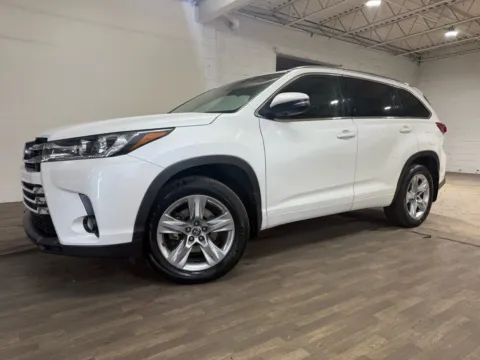 Photos of 2017 Toyota Highlander Limited for sale in Carlstadt, NJ at 101 Motors