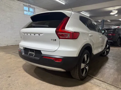 More photos of 2019 Volvo XC40 T5 Momentum at 101 Motors, NJ
