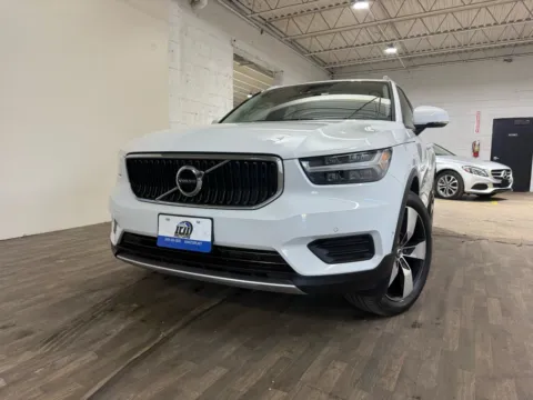Gray 2019 Volvo XC40 T5 Momentum for sale in Carlstadt, NJ