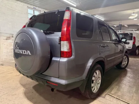 More photos of 2006 Honda CR-V SE at 101 Motors, NJ