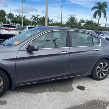 More photos of 2016 Honda Accord EX-L at 101 Motors, NJ