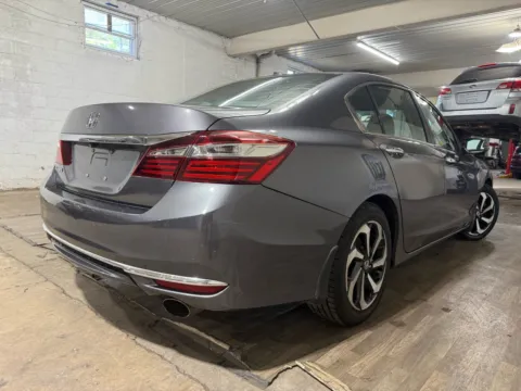 More photos of 2016 Honda Accord EX-L at 101 Motors, NJ
