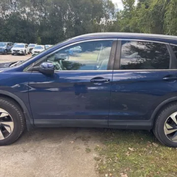 More photos of 2016 Honda CR-V Touring at 101 Motors, NJ