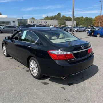 More photos of 2015 Honda Accord EX-L V-6 at 101 Motors, NJ