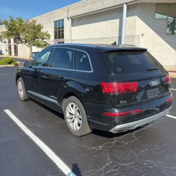 More photos of 2018 Audi Q7 3.0T Premium at 101 Motors, NJ