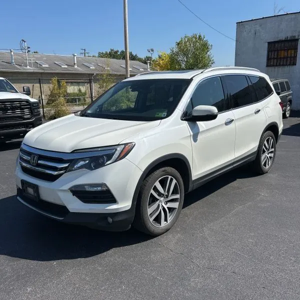 White 2017 Honda Pilot Elite for sale in Carlstadt, NJ