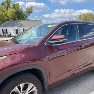 Photos of 2015 Toyota Highlander XLE V6 for sale in Carlstadt, NJ at 101 Motors