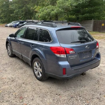 More photos of 2014 Subaru Outback 2.5i Limited at 101 Motors, NJ