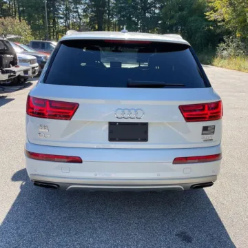 More photos of 2018 Audi Q7 3.0T Premium at 101 Motors, NJ