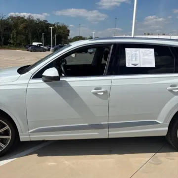 More photos of 2018 Audi Q7 3.0T Premium at 101 Motors, NJ