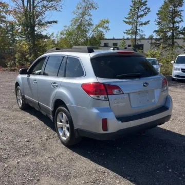 More photos of 2014 Subaru Outback 2.5i Limited at 101 Motors, NJ