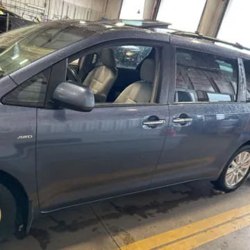More photos of 2017 Toyota Sienna XLE 7 Passenger at 101 Motors, NJ