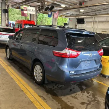 More photos of 2017 Toyota Sienna XLE 7 Passenger at 101 Motors, NJ