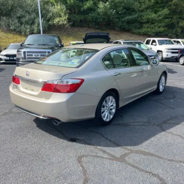 More photos of 2015 Honda Accord EX-L at 101 Motors, NJ