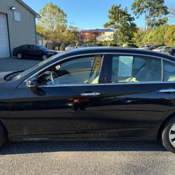 More photos of 2015 Honda Accord EX-L V-6 at 101 Motors, NJ
