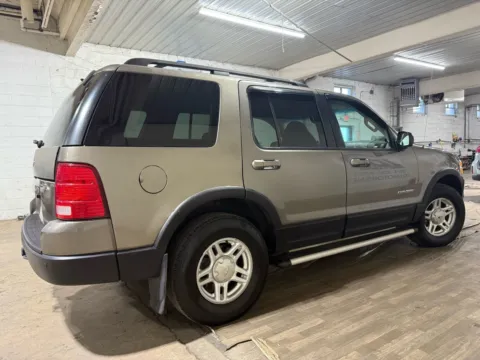 More photos of 2002 Ford Explorer XLT at 101 Motors, NJ