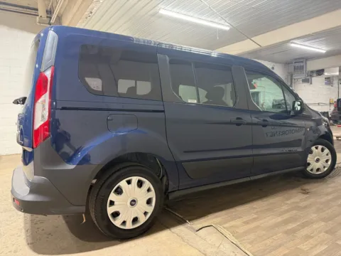More photos of 2020 Ford Transit Connect XL Passenger Wagon at 101 Motors, NJ