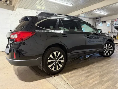 More photos of 2017 Subaru Outback 2.5i Limited at 101 Motors, NJ