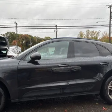 More photos of 2017 Porsche Macan S at 101 Motors, NJ