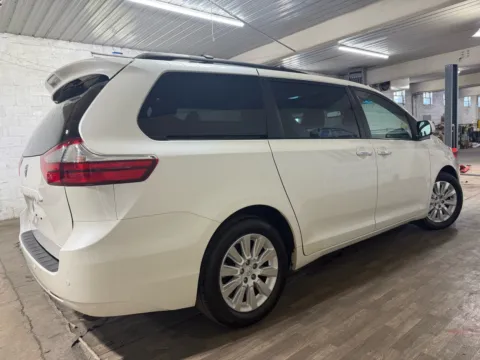 More photos of 2016 Toyota Sienna XLE Premium 7 Passenger at 101 Motors, NJ