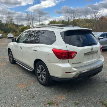 More photos of 2017 Nissan Pathfinder SL at 101 Motors, NJ