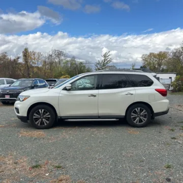 Another view of 2017 Nissan Pathfinder SL for sale in Carlstadt, NJ at 101 Motors