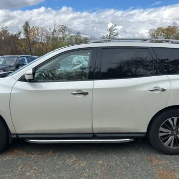 More photos of 2017 Nissan Pathfinder SL at 101 Motors, NJ