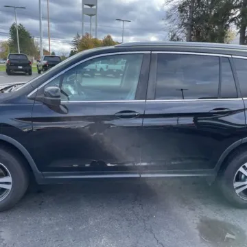 More photos of 2017 Honda Pilot EX-L at 101 Motors, NJ