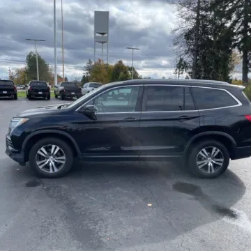 Another view of 2017 Honda Pilot EX-L for sale in Carlstadt, NJ at 101 Motors