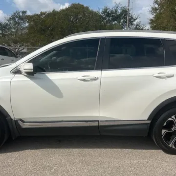 More photos of 2017 Honda CR-V Touring at 101 Motors, NJ
