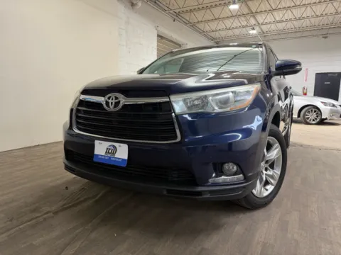 Blue 2015 Toyota Highlander Limited V6 for sale in Carlstadt, NJ