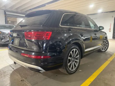 More photos of 2017 Audi Q7 3.0T Premium at 101 Motors, NJ