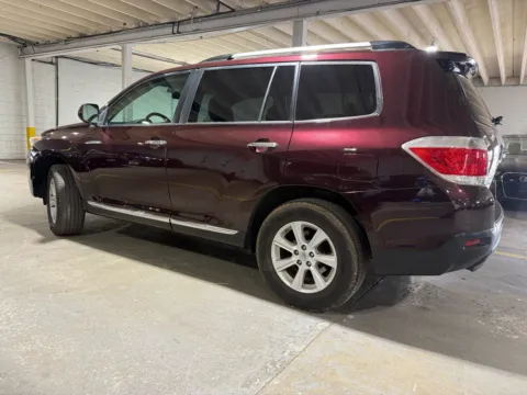 Another view of 2011 Toyota Highlander Limited V6 for sale in Carlstadt, NJ at 101 Motors