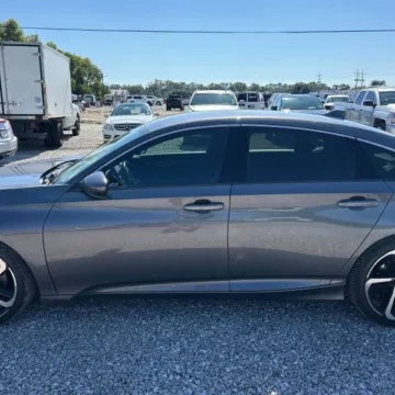 More photos of 2018 Honda Accord Sport at 101 Motors, NJ