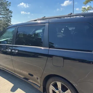 More photos of 2016 Toyota Sienna SE 8 Passenger at 101 Motors, NJ