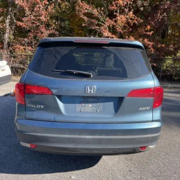 More photos of 2017 Honda Pilot EX-L at 101 Motors, NJ